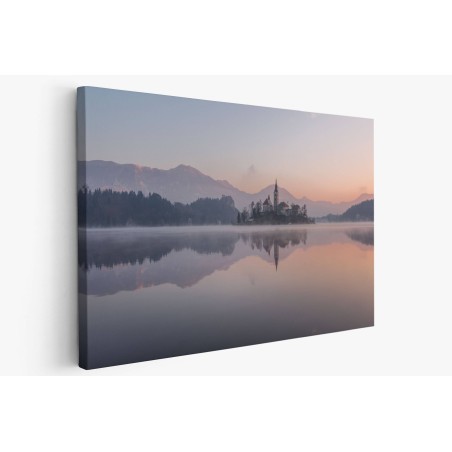 Картина на Църква на езерен остров - k2582655 -PAGAGAL